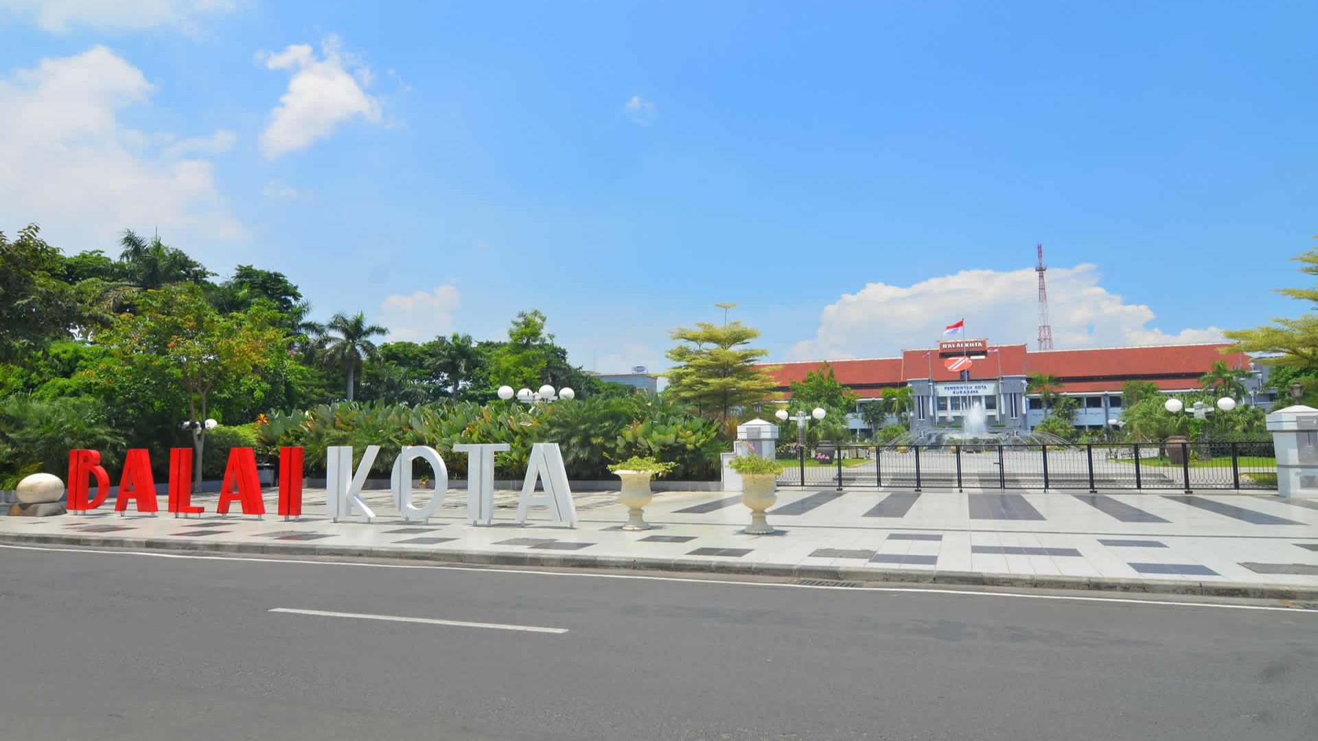 Suhu Surabaya Panas Ekstrem! Ini Tips untuk Merawat Rumah Anda